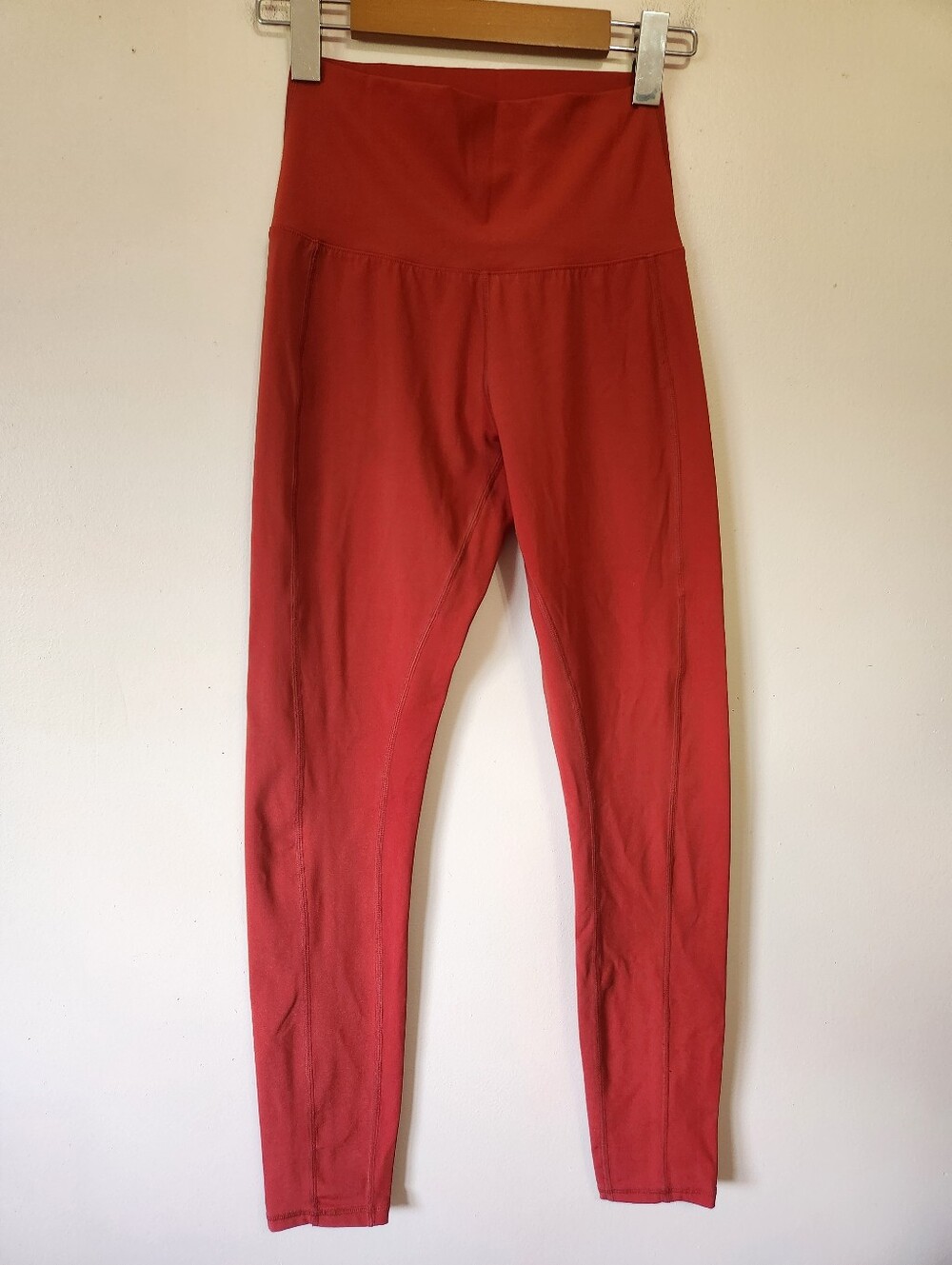 Alphalete Meridian High Waisted Athletic Workout Gym Leggings Red Size Small